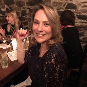 Meet your Posher, Adrienne